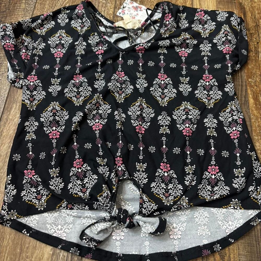 PINK ROSE Tie Patterned Work Office Women's Black Pink Small Top T Shirt Blouse